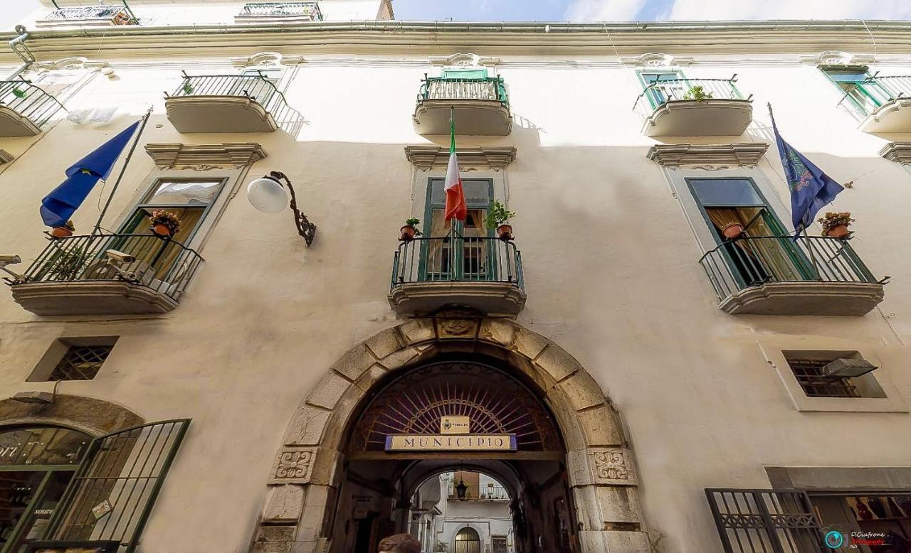 Apartamento Bb Al Centro Di Vietri Exterior foto